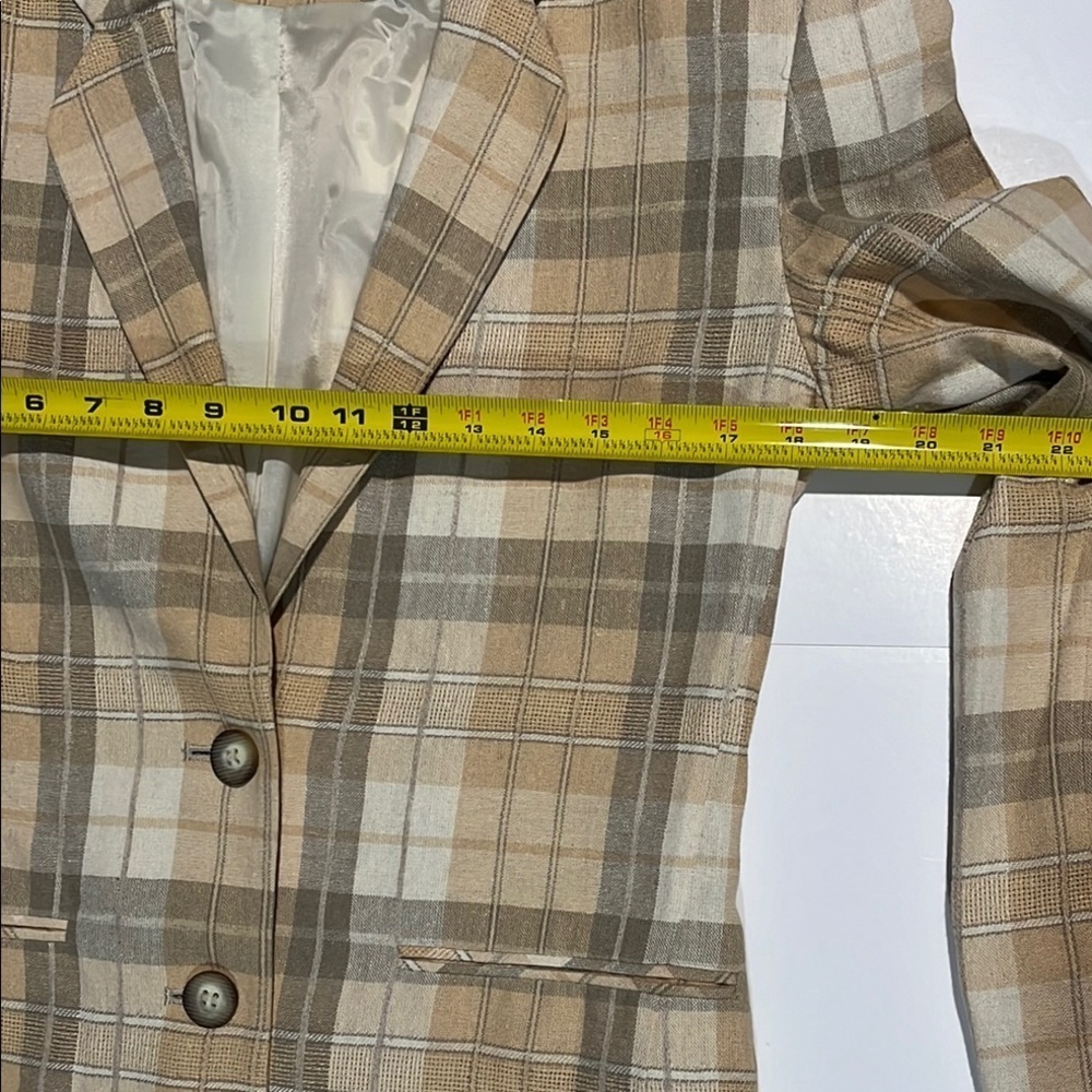 PHD Vintage Tan and Cream Blazer Classic Plaid Design - Picture 5 of 6